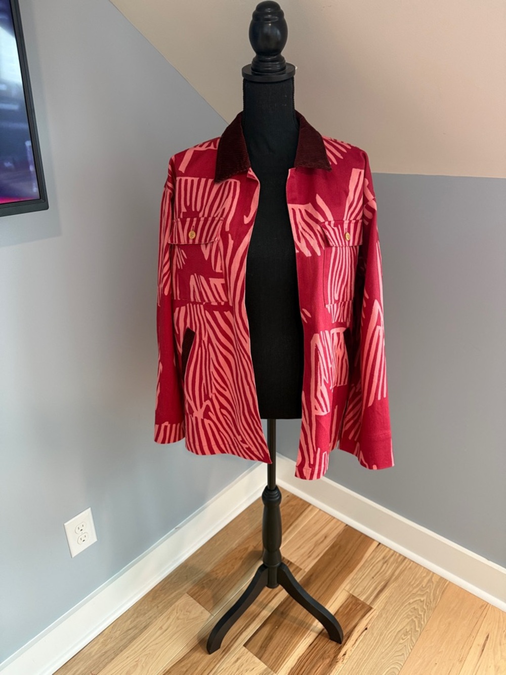 Women's Pink Patterned Utility Jacket - Picture 3 of 9